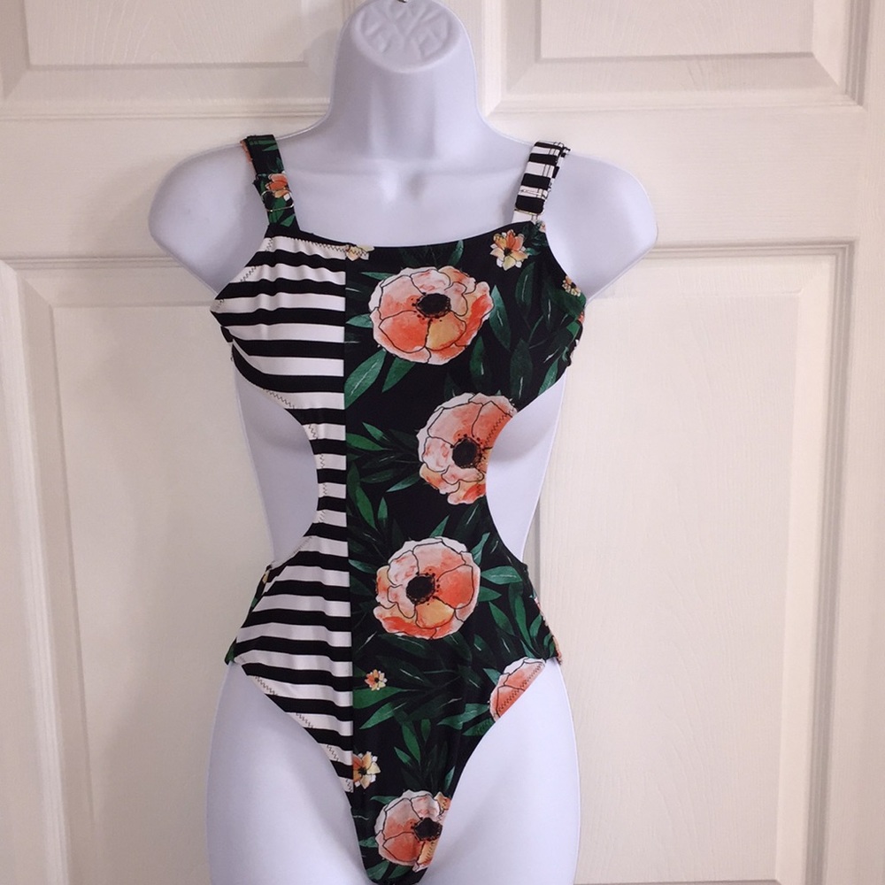Cupshe Orange Green Black Striped Floral Swimsuit Bathing Suit Size Small